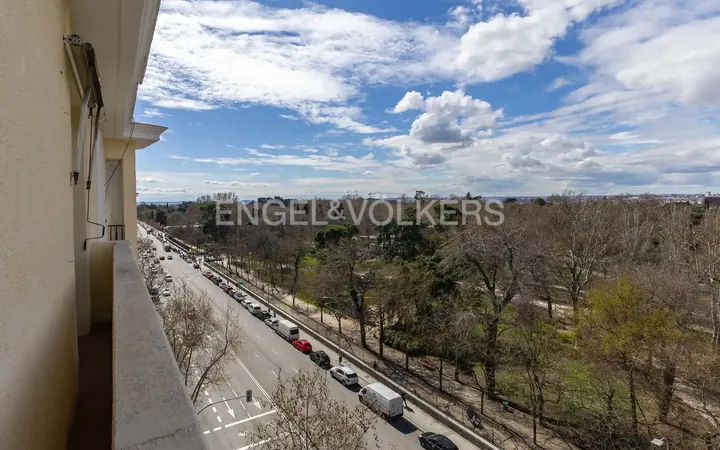 Piso en  Avenida de Menéndez Pelayo - Foto 3