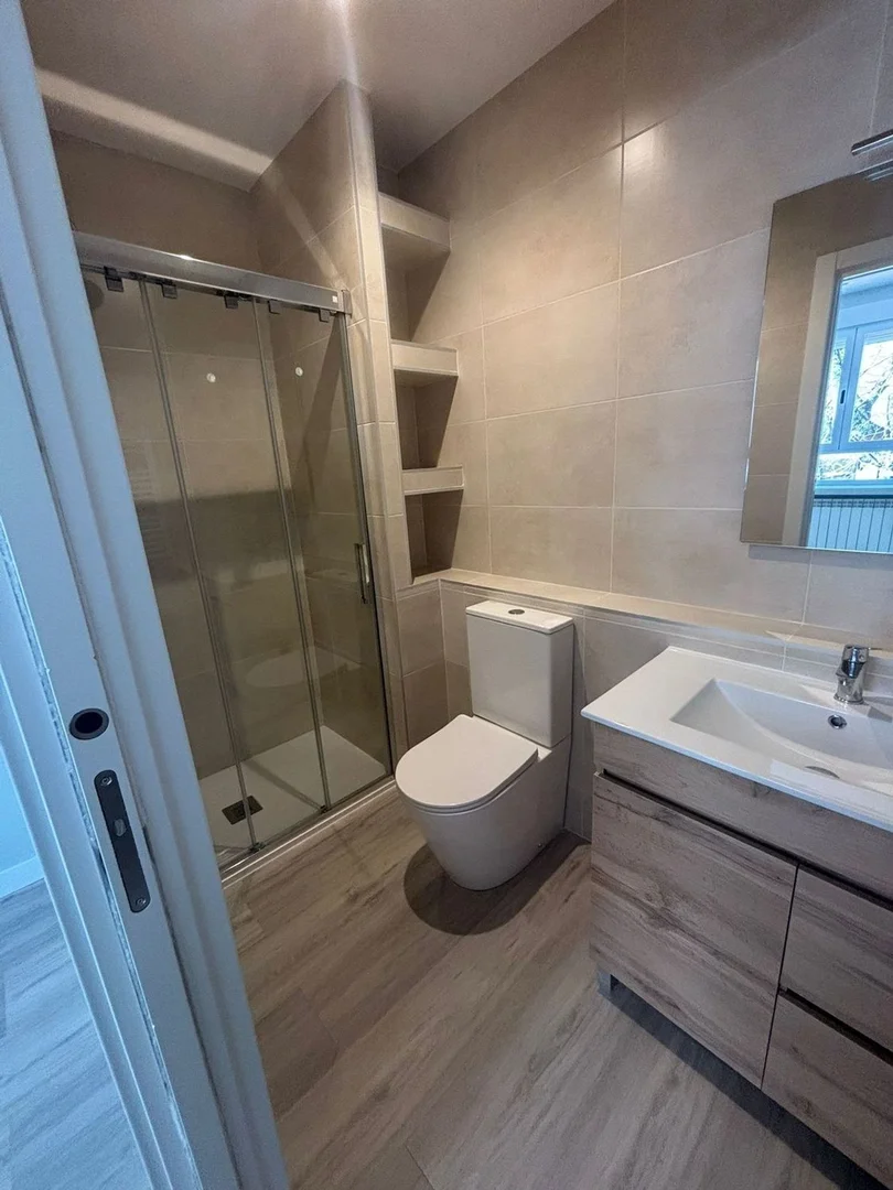 Piso en Santa Engracia, 107 - Foto 3