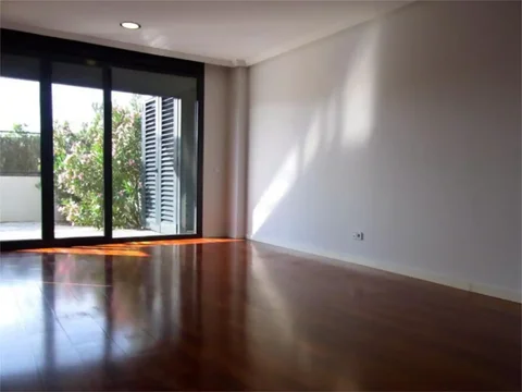 Piso en  Calle de Aguarón 54 - Foto 3