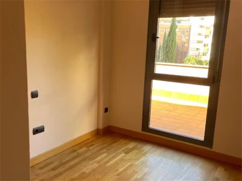 Piso en  Calle de Portomarín 11 - Foto 9