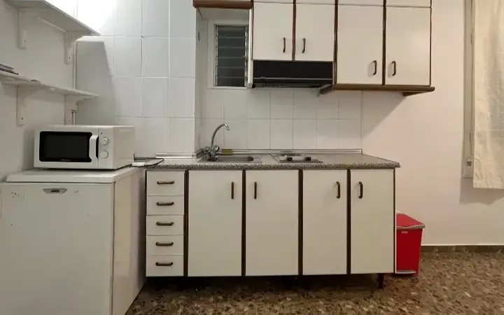 Estudio en  Carrer de Mejía Lequerica 10 - Foto 4