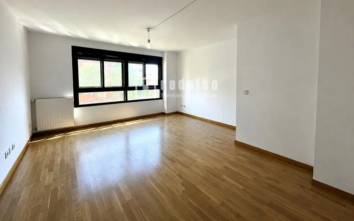Piso en Calle de Boadilla del Camino, Las Tablas - Foto 1