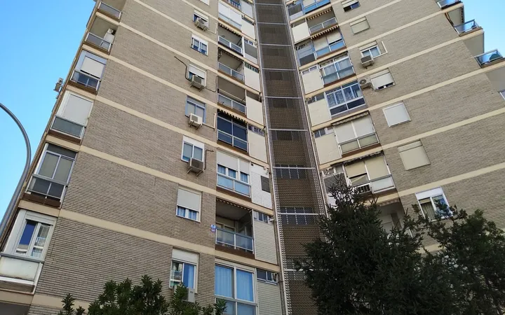 Piso en Calle de Villamanín, 29, Lucero - Foto 1