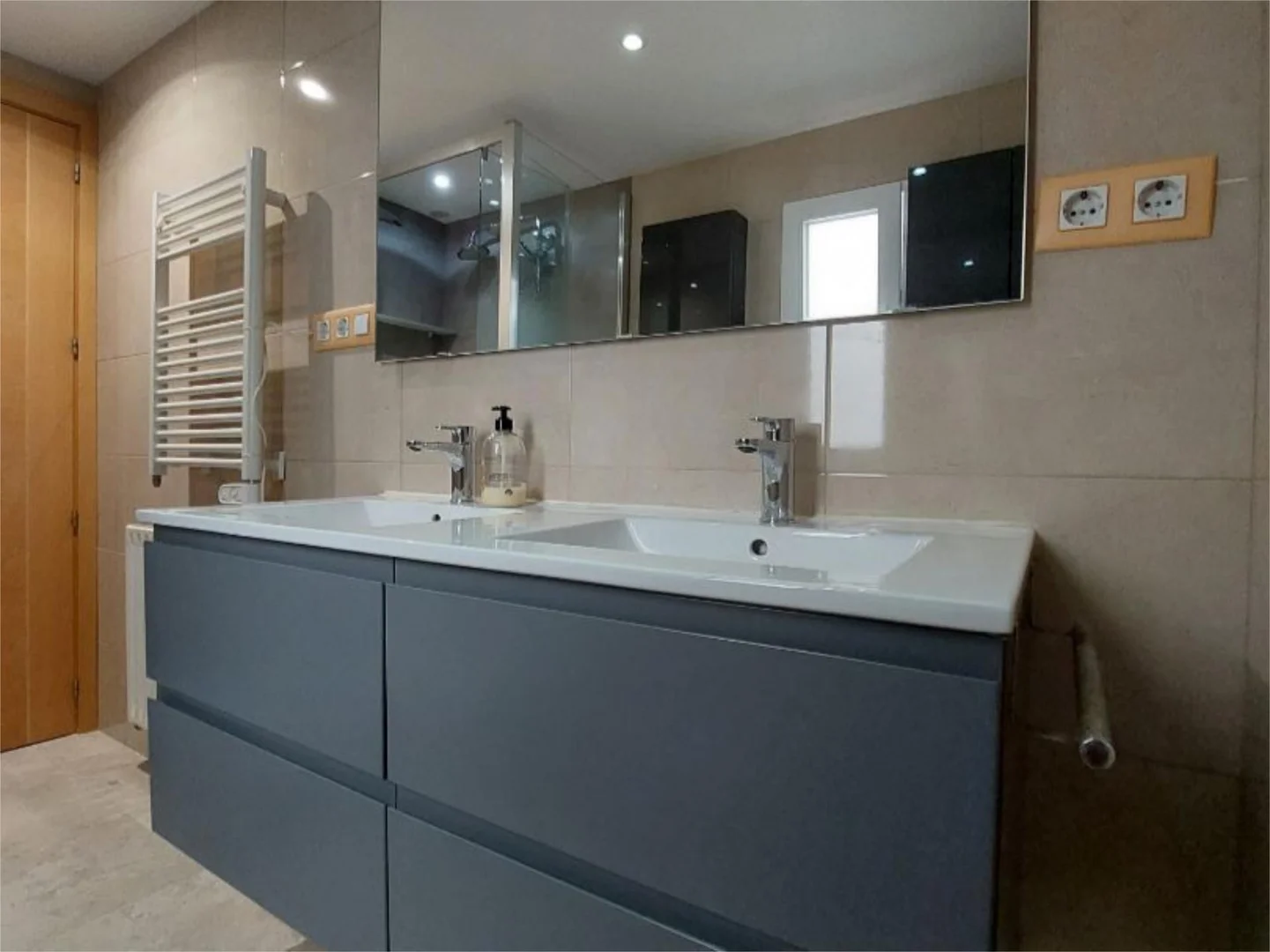 Piso en  Calle de Villasandino 28 - Foto 4