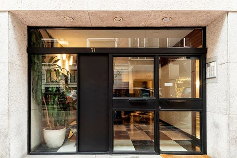 Piso en calle de Castelló, 71 - Foto 1