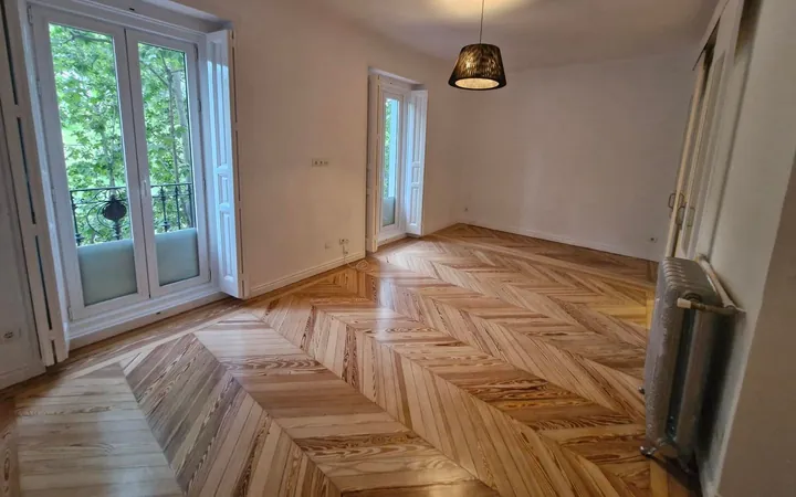 Piso en Calle de Alfonso XII, 58, Jerónimos - Foto 4