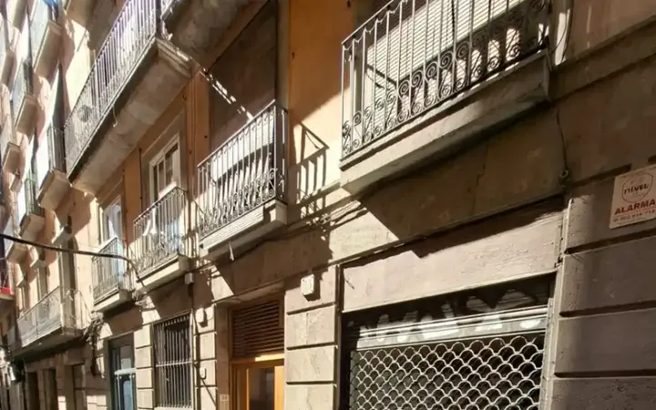 Local comercial en  Carrer de les Moles - Foto 1