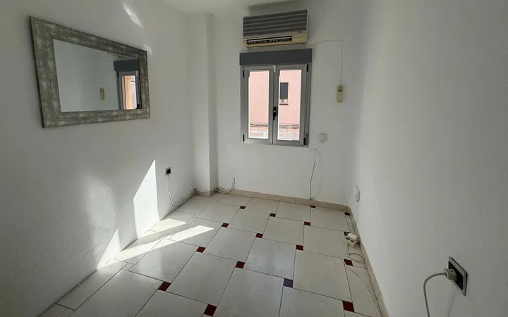 Piso en Calle Teniente Ochoa Olalla - Foto 6