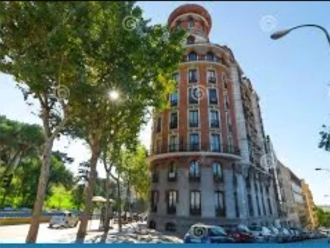 Piso en  Calle de Alfonso XII 58 - Foto 1