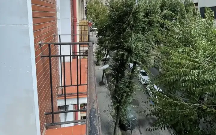 Piso en  Calle de Altamirano 6 - Foto 3