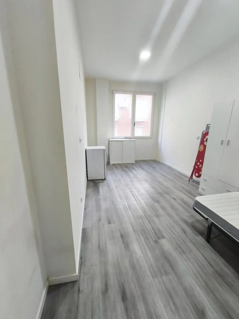 Estudio en Calle del Manco de Lepanto, Numancia - Foto 4