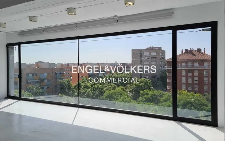 Local comercial en  Barcelona Capital - Foto 8