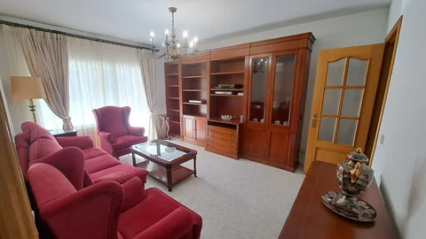 Piso en Barrio Aluche - Foto 1