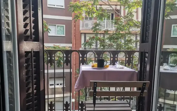 Piso en  Carrer de Nàpols 185 - Foto 1