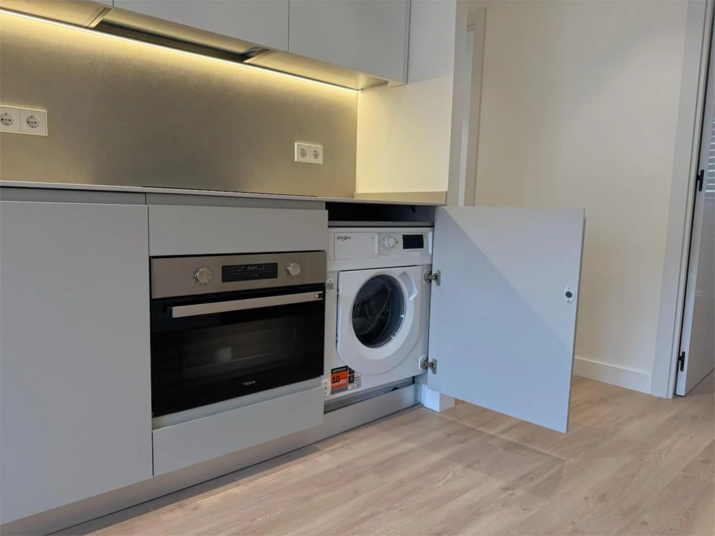 Piso en  Calle de Ascao 60 - Foto 14