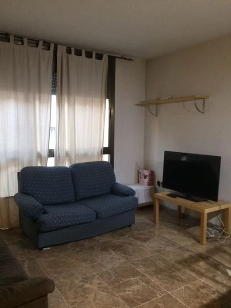 Piso en calle de Folgueroles, 54 - Foto 1