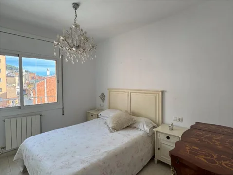 Piso en  Carrer de José Millán González 18 - Foto 3