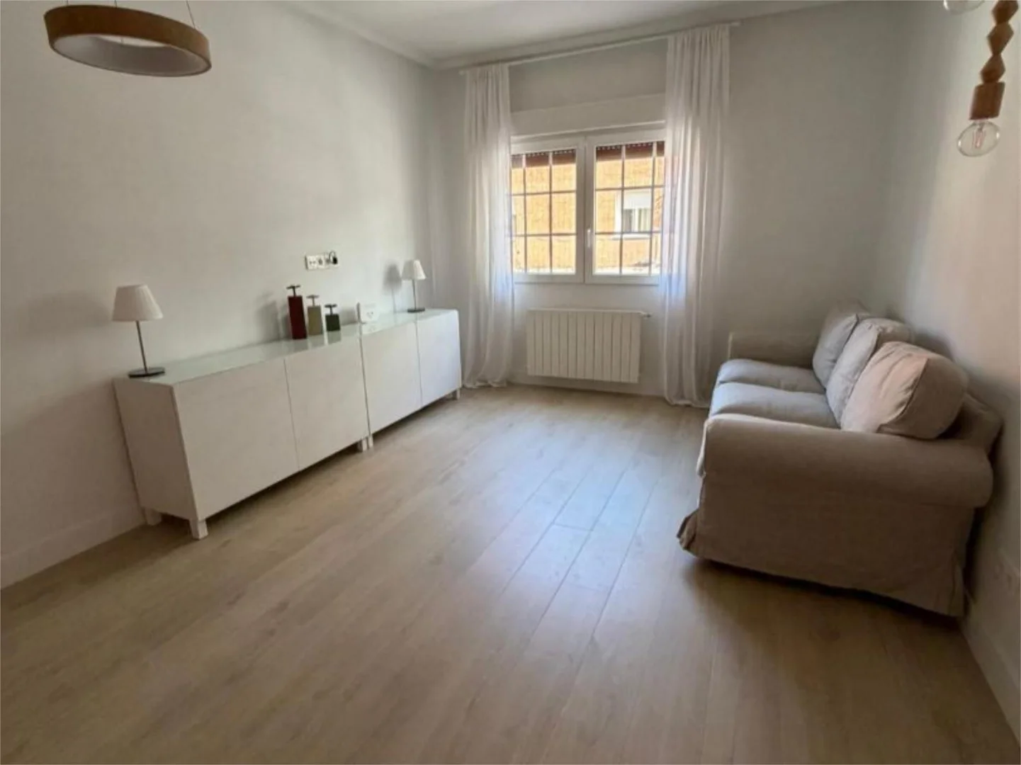 Piso en  Calle de Villafranca 3 - Foto 2