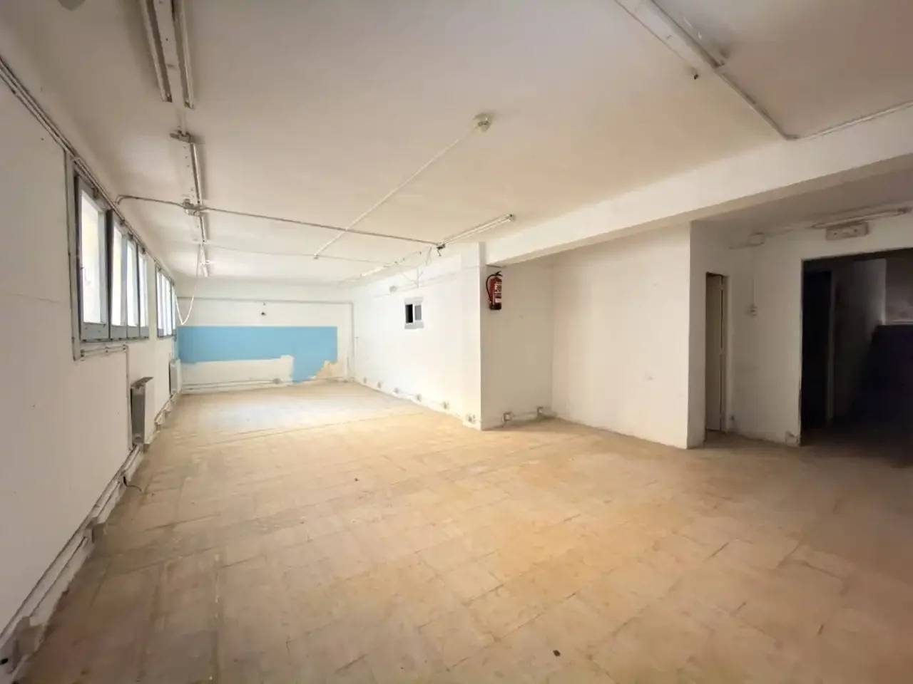 Local comercial en  Calle AGUDELLS 81 - Foto 3