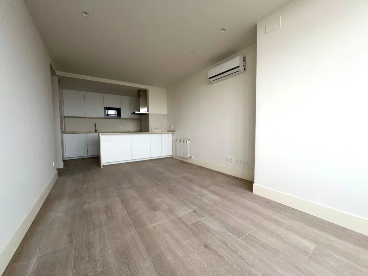 Piso en  Avenida de Pío XII 92 - Foto 4