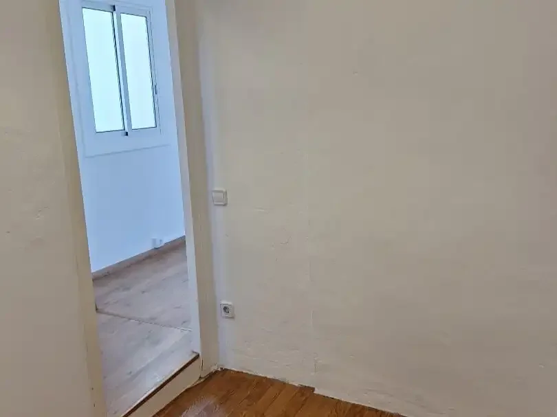 Piso en  Carrer d'Àvila 34 - Foto 8
