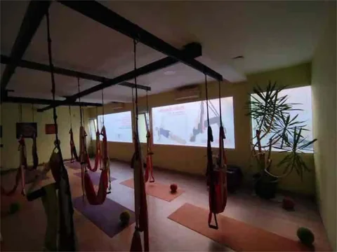 Local comercial en Ciudad Lineal - Foto 4