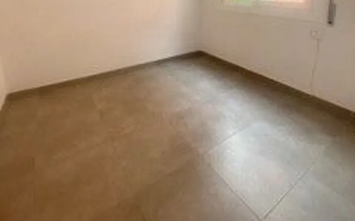 Piso en Calle de Violant d'Hongria Reina d'Aragó, Sants - Foto 3