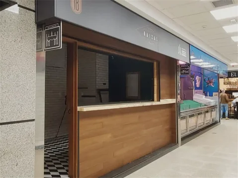 Local comercial en  Calle de Ibiza 8 - Foto 1