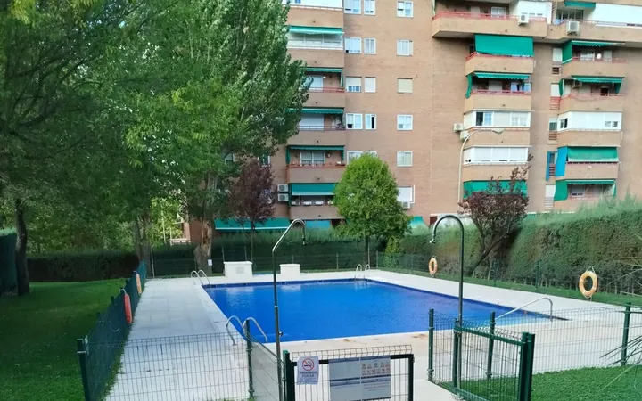 Piso en Calle de Ramón Gómez de la Serna, 81, Peñagrande - Foto 1