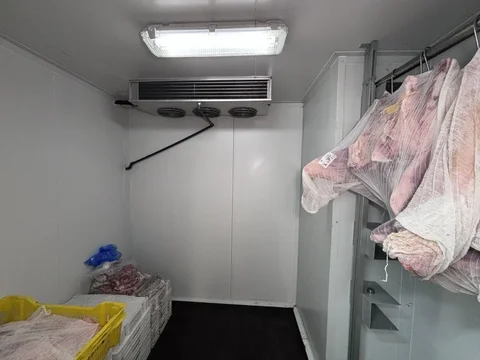 Carnicería, tienda de alimentación en traspaso en Gran Via de les Corts Catalanes - Foto 70