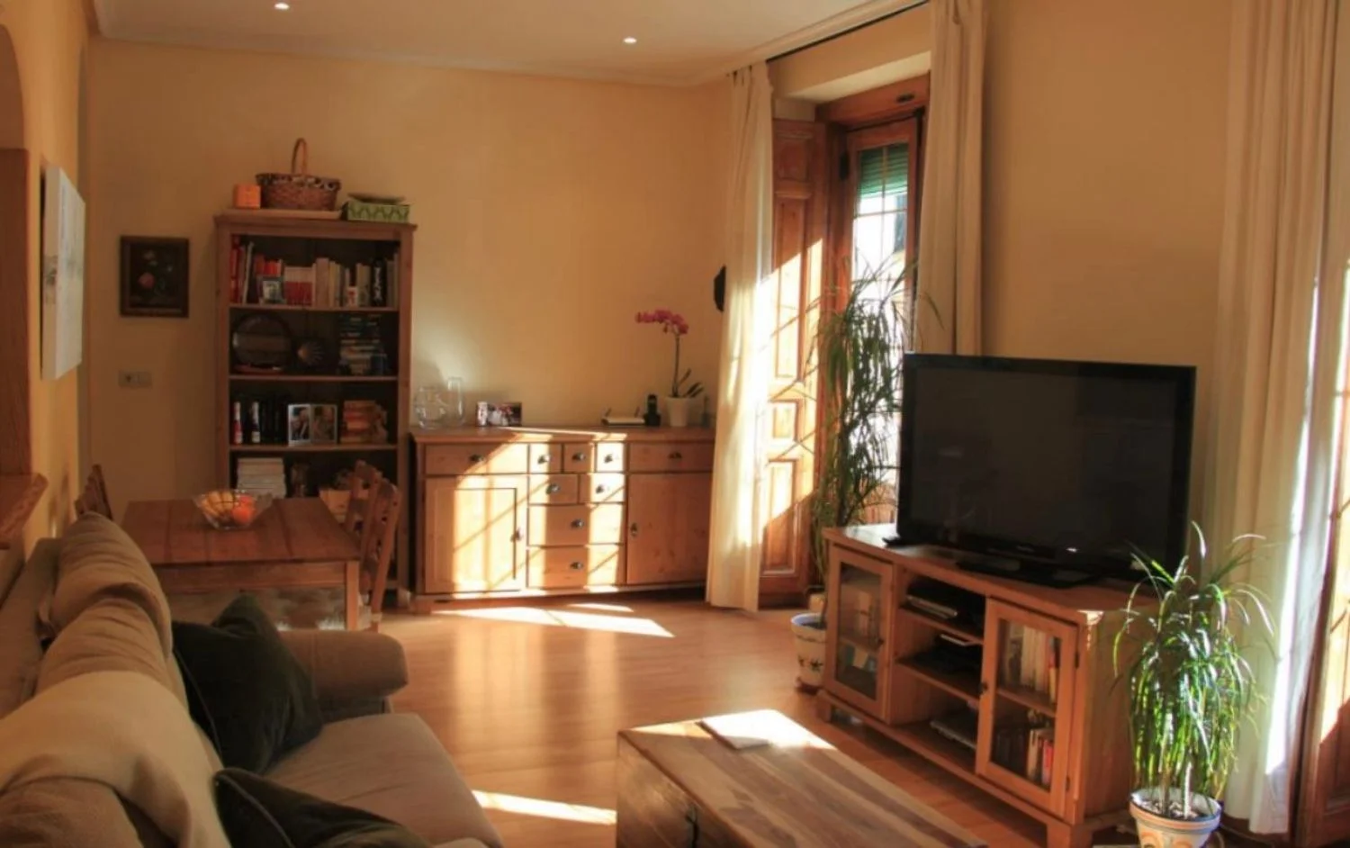 Piso en calle del Amparo, 90 - Foto 2