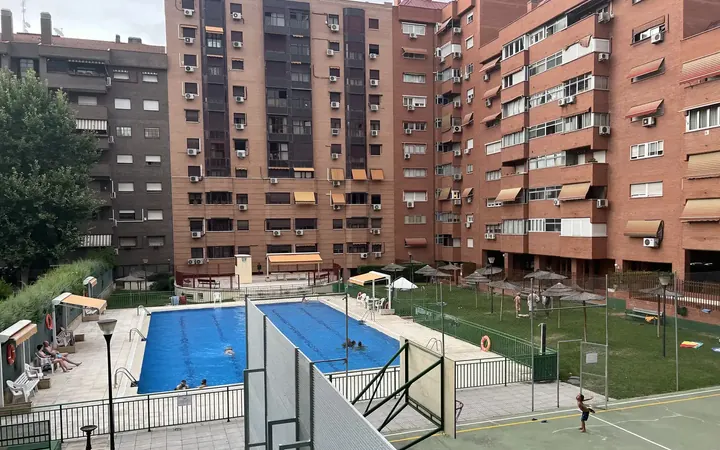 Piso en  Calle del Golfo de Salónica 39 - Foto 2