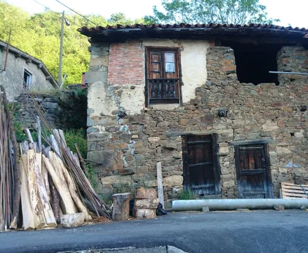 Casa de pueblo en Villarín s/n - Foto 1