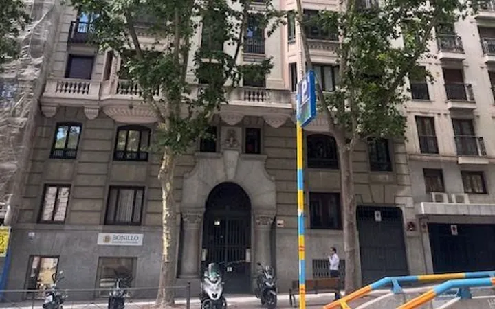 Piso en Calle del Marqués de Urquijo, 34 - Foto 1