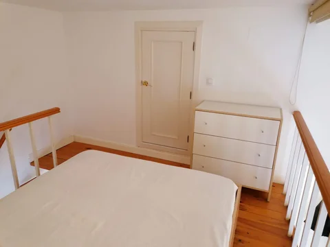 Piso en calle de María de Guzmán, 29 - Foto 5