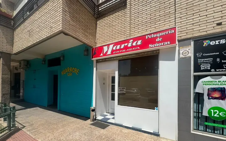 Local comercial en  Calle Almazán 38 - Foto 2