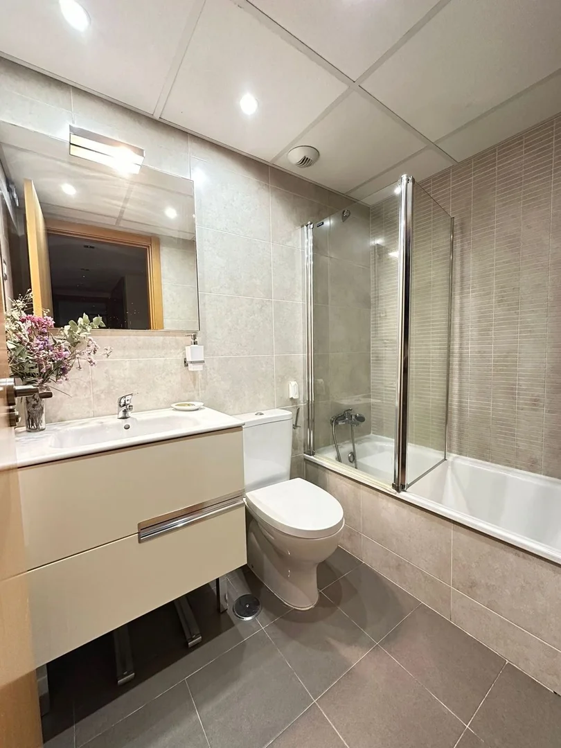 Piso en calle de Isabel Clara Eugenia, 4 - Foto 13