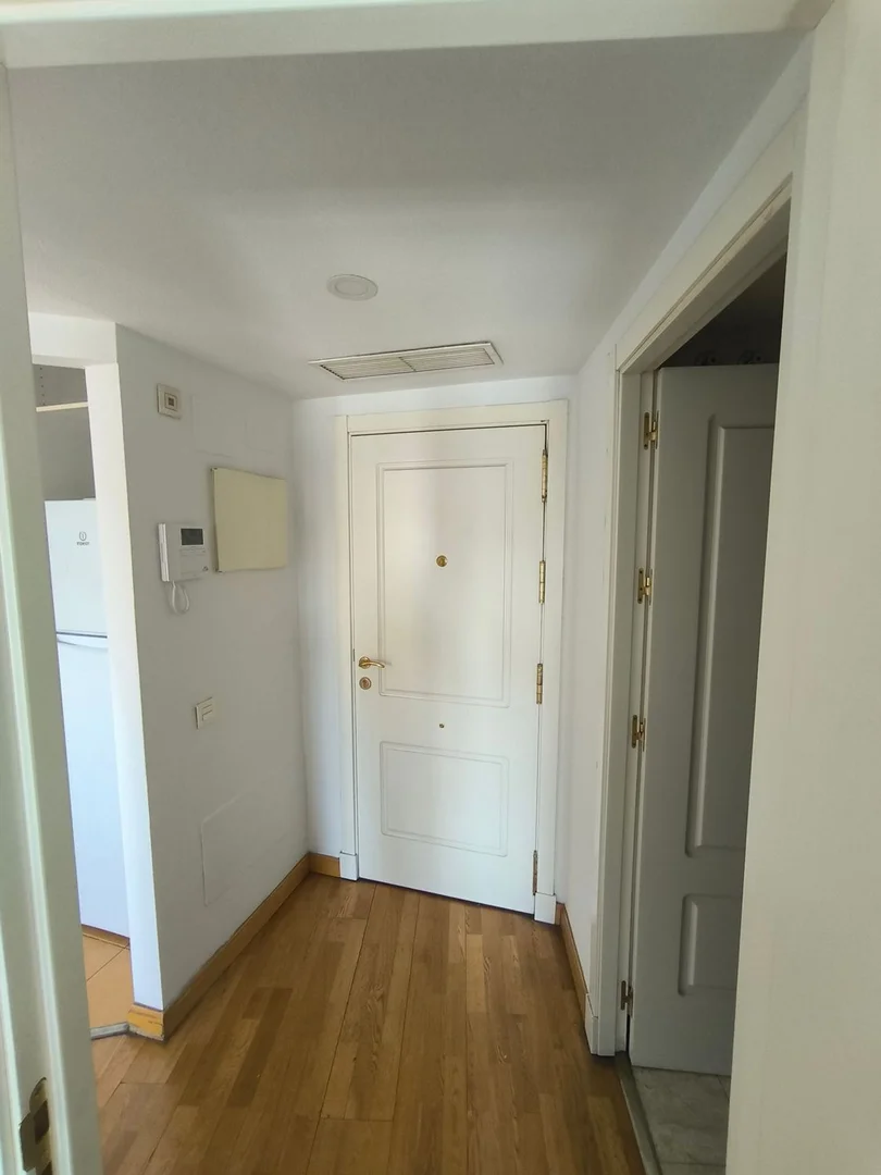 Piso en calle del Puerto de Pozazal, 37 - Foto 4