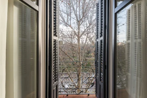 Piso en calle de Alfonso XII - Foto 3