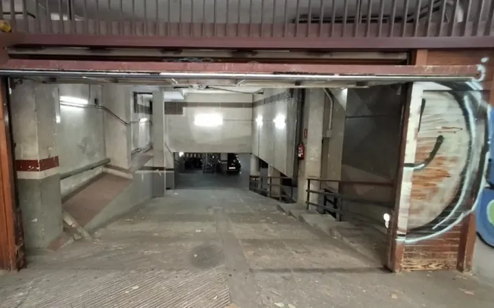 Garaje en  Carrer de Berlín 4 - Foto 4