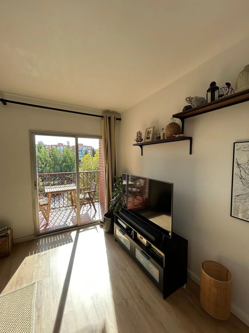 Piso en avenida del Doctor García Tapia, 137 - Foto 2