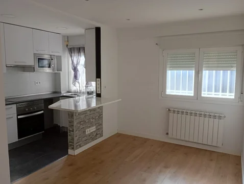 Piso en calle Salas Barbadillo, 62 - Foto 2