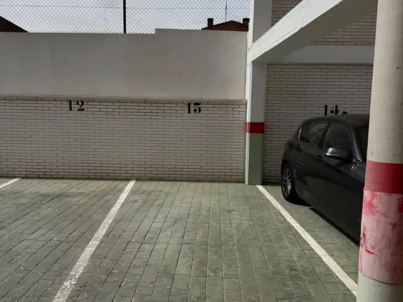 Piso en  Calle de Baracaldo 12 - Foto 3