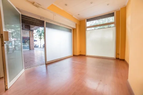 Local comercial en  Carrer de Mallorca - Foto 2