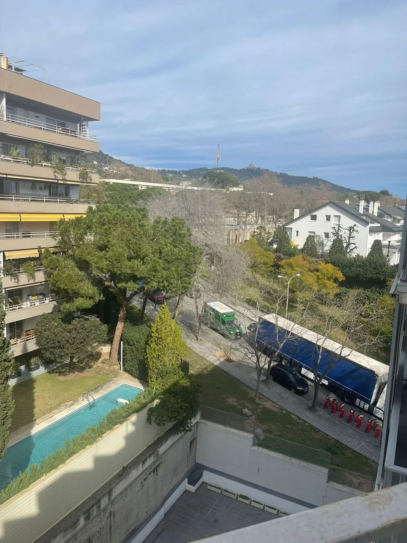 Estudio en calle de Sor Eulàlia d'Anzizu, 11 - Foto 2