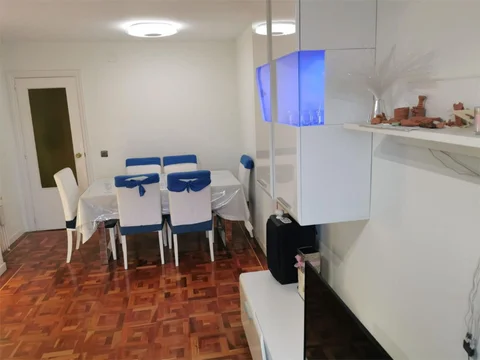 Piso en  Calle Isla Malaita 9 - Foto 5