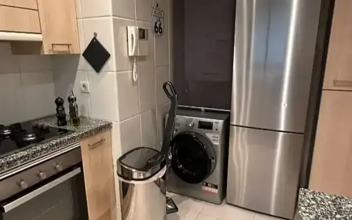 Piso en  Carrer de la Reina Amàlia 30 - Foto 4