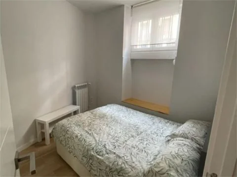 Piso en  Calle de Cartagena 40 - Foto 3