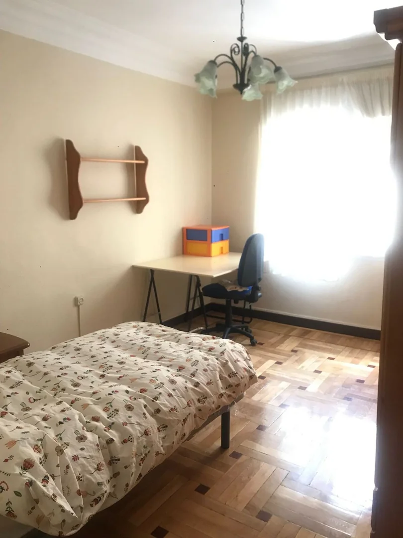 Piso en Calle de los Estudiantes, Ciudad Universitaria - Foto 3