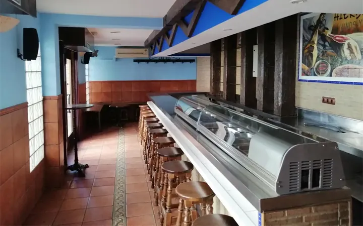 Local comercial en  Calle de Villaviciosa 26 - Foto 1